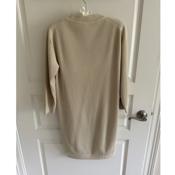 NWOT HERMES GORGEOUS RIBBED DRESS. TAN COLOR. SIZE 34. - Picture 8 of 8